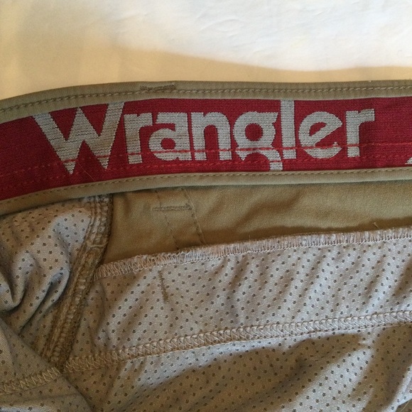 Wrangler Outdoor Series Men’s Cargo Pants Flex Waist  Size 42 - Picture 5 of 8